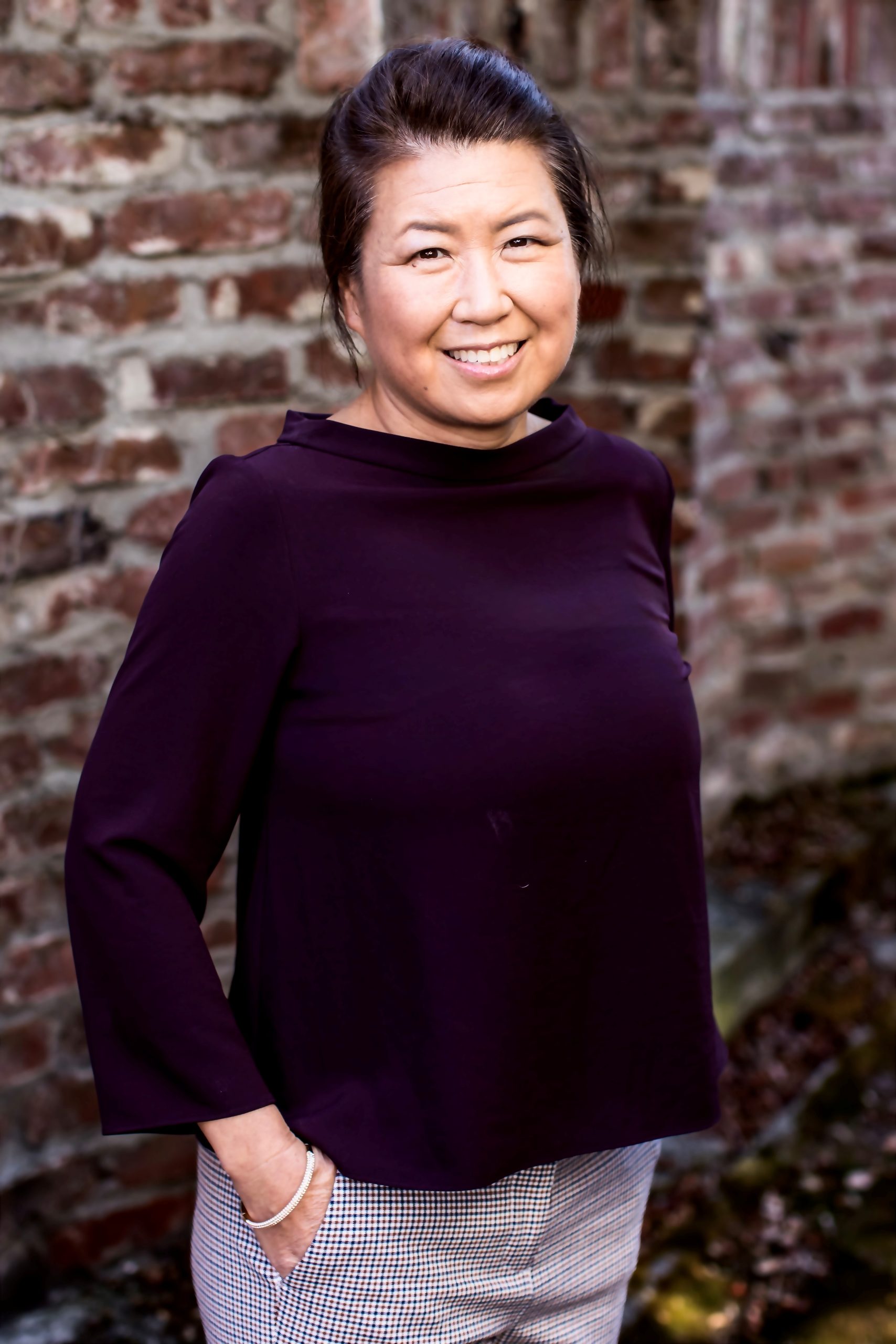 Kim Lee Bio Photo Using Twice